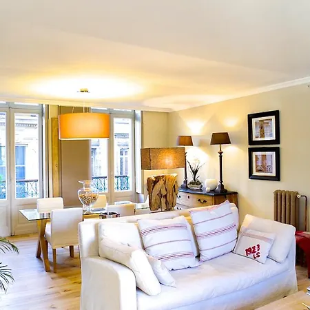 Turenne - Cosy 1 Proche Du Jardin Public Apartment